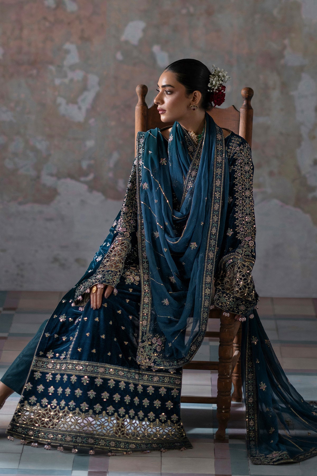 dress for mehendi function