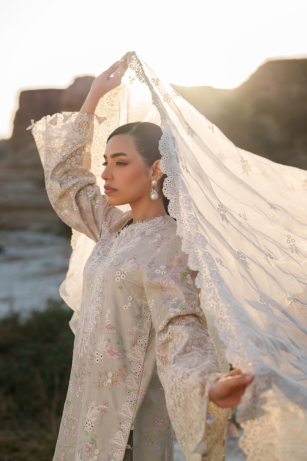 Summer Mehves Embroidered Luxury Lawn 3PC