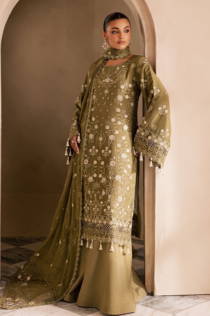 ladies wedding outfits