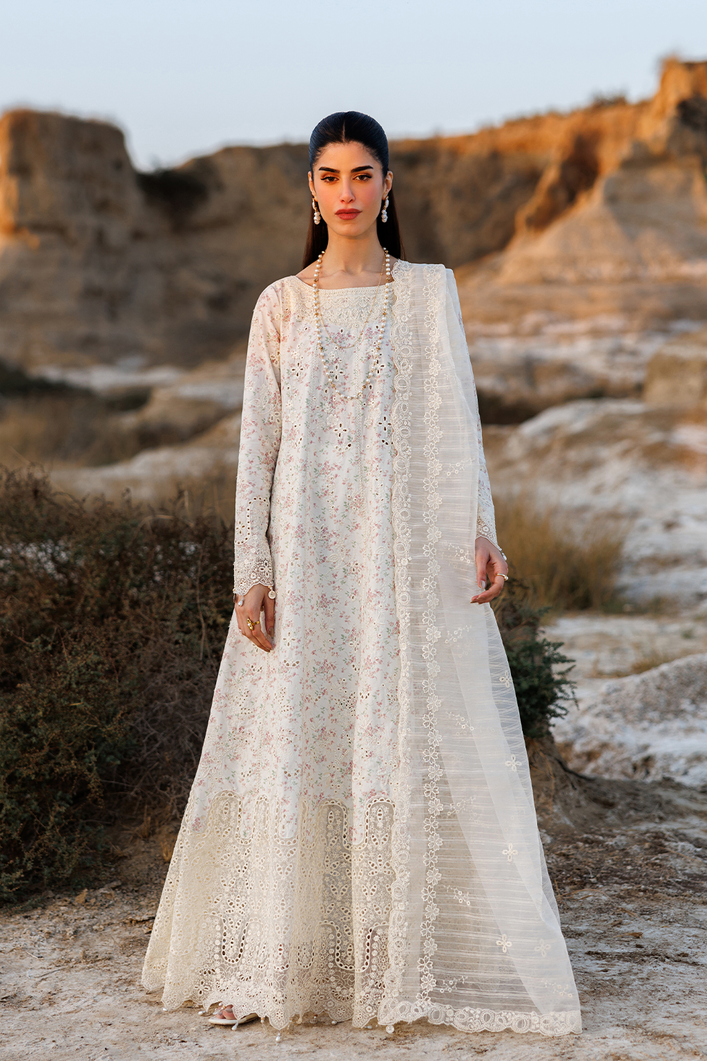 Best embroidered lawn suit